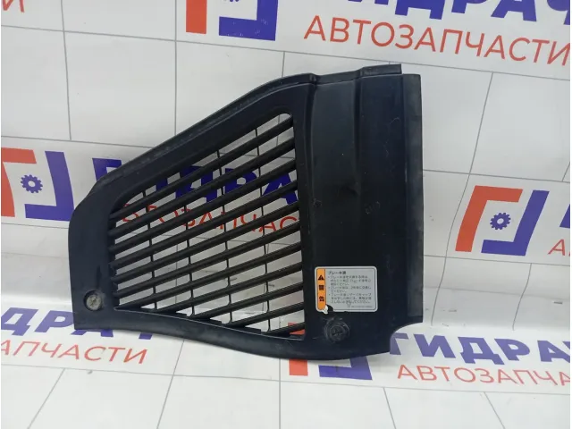 Решетка под лобовое стекло (Жабо) левая Porsche Cayenne 7L5819729B