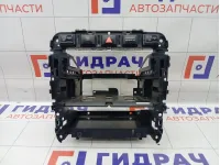 Рамка магнитолы Porsche Cayenne 7L5857093