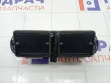 Дефлектор обдува центральный Porsche Cayenne 7L5819727B