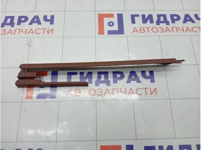 Накладка сиденья передняя правая Porsche Cayenne 7L0881464