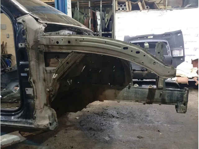 Лонжерон передний правый Porsche Cayenne