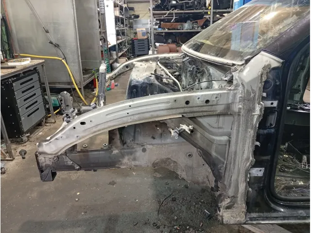 Лонжерон передний левый Porsche Cayenne