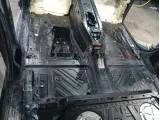 Пол в салоне (коврики, покрытие) металл Porsche Cayenne