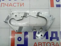 Кронштейн сервоприводов отопителя Porsche Cayenne 7L08131236C