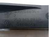 Воздуховод отопителя (печки) для задних пассажиров левый Porsche Cayenne 7L0819633B