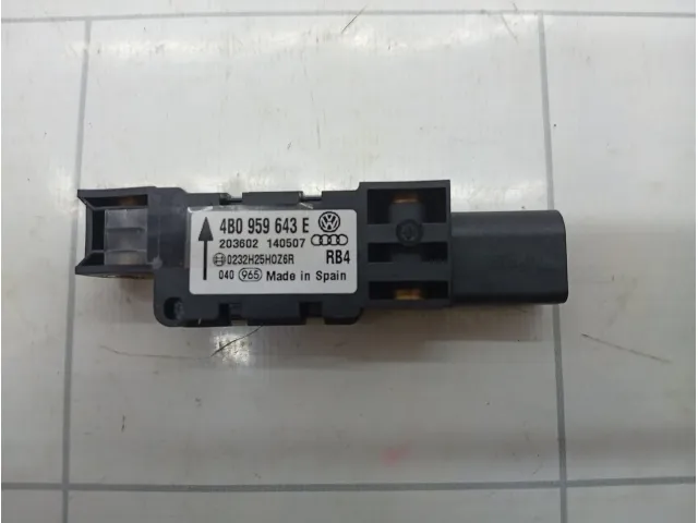 Датчик AIR BAG боковой Porsche Cayenne 4B0959643E