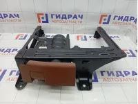 Кронштейн сиденья с выдвижным ящиком передний левый Porsche Cayenne 7L0881678G