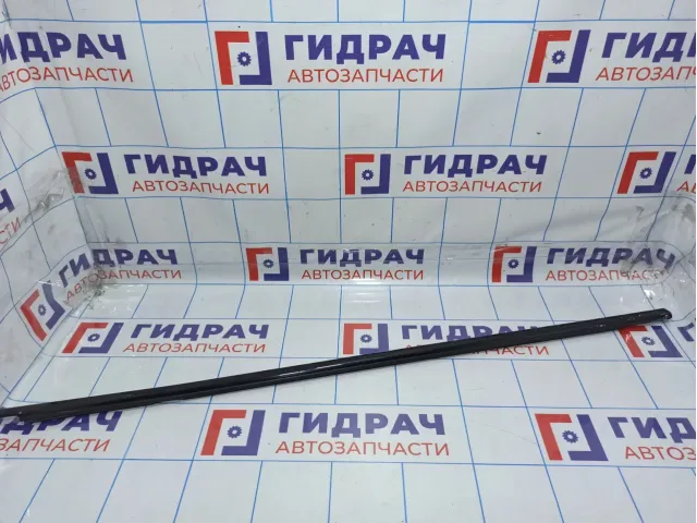 Накладка стекла переднего правого Porsche Cayenne (92A) 958559476027Z7