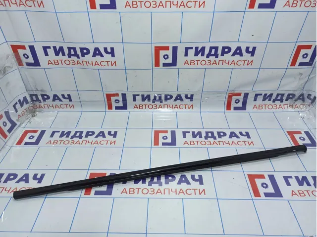 Накладка стекла заднего левого Porsche Cayenne (92A) 958559477017Z7