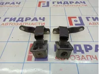 Петли двери багажника Porsche Cayenne (92A)