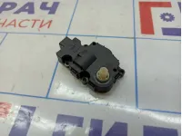 Моторчик заслонки отопителя Porsche Cayenne (92A)