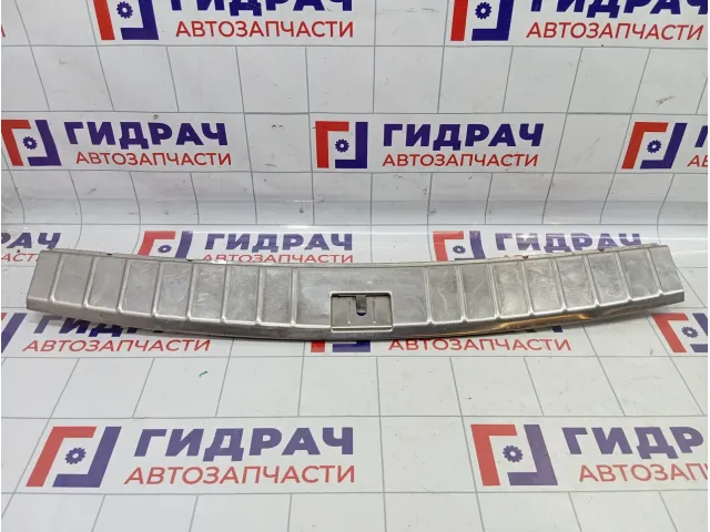 Накладка багажника на заднюю панель Porsche Cayenne (9PA) 95550578710