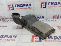 Корпус воздушного фильтра верхняя часть правый Porsche Cayenne (9PA) 7L0129607