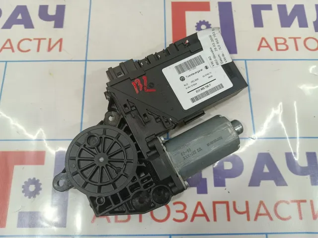 Моторчик стеклоподьемника задний левый Porsche Cayenne (9PA) 3D0959795F