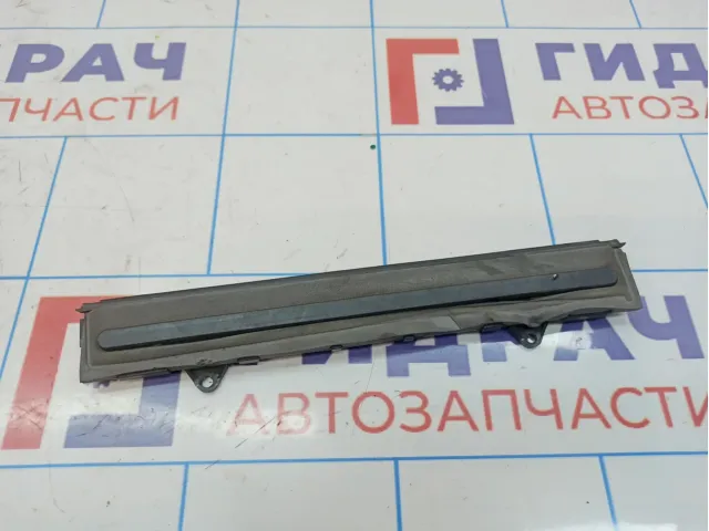 Крышка салонного фильтра Porsche Cayenne (9PA) 7H1819913