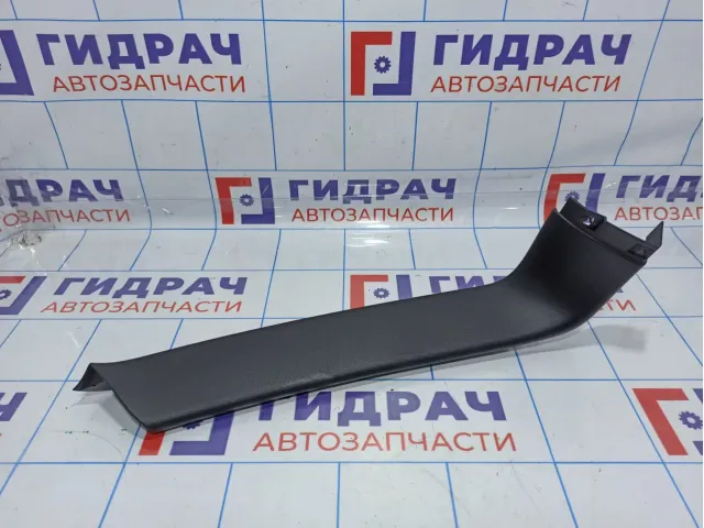 Обшивка двери багажника левая Porsche Cayenne (9PA) 7L5867587