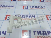 Кронштейн обшивки стойки задней правой Porsche Cayenne (9PA) 7L0880676