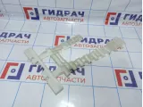 Кронштейн обшивки стойки средней левой Porsche Cayenne (9PA) 95555577200