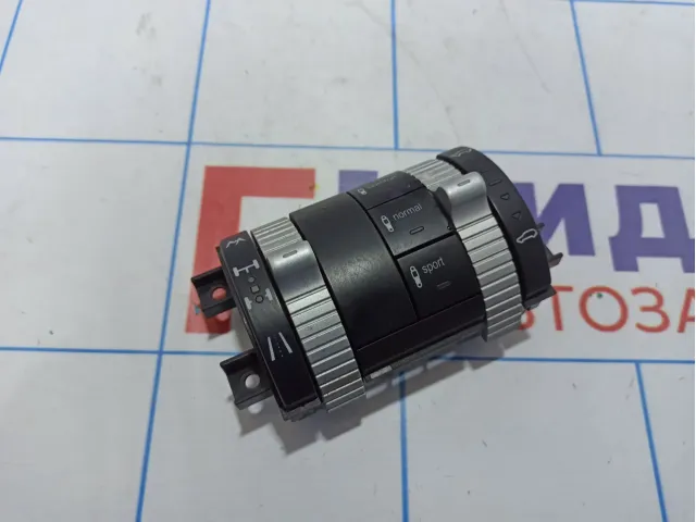 Кнопка переключения режимов подвески Porsche Cayenne (9PA) 95561315700