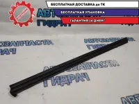Уплотнитель стекла двери передней правой Nissan Qashqai +2 80834JD000.