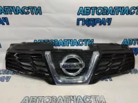 Решетка радиатора Nissan Qashqai +2 62310BR00A. Дефект, трещины. Под восстановление.