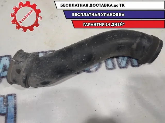 Патрубок воздуховода Nissan Qashqai +2 1022242S01