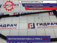 Уплотнитель стекла двери задний правый Renault Logan 2 Stepway 823306177R.