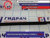 Уплотнитель стекла задний правый Renault Logan 2 Stepway 823304773R.