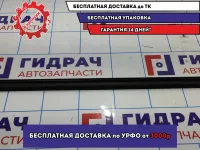 Уплотнитель стекла передний правый Renault Logan 2 Stepway 803300180R.