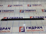 Уплотнитель стекла передний правый Renault Logan 2 Stepway 803300180R.
