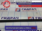 Уплотнитель стекла передний левый Renault Logan 2 Stepway 803316664R.