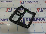 Накладка торпедо декоративная центральная Renault Logan 2 Stepway 682601883R.