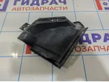 Воздуховод радиатора правый Renault Logan 2 Stepway 623127925R.