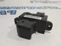 Кнопка стеклоподъемника Kia Rio 3 935804X000.