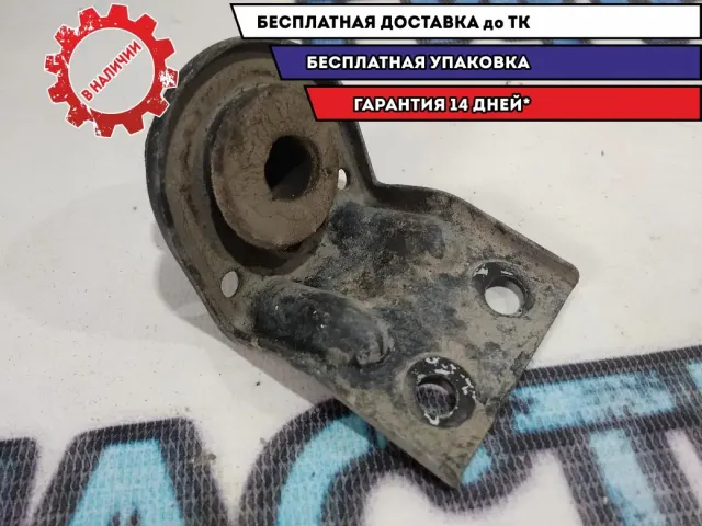 Кронштейн радиатора Kia Rio 3 253331R000