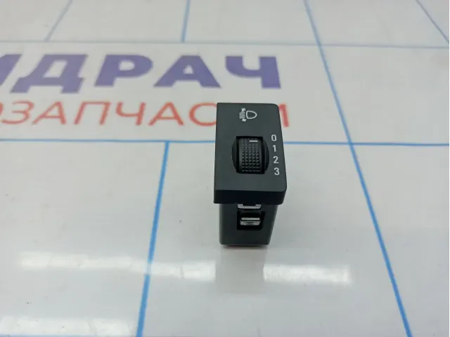 Кнопка корректора фар Ravon R2 95048296.