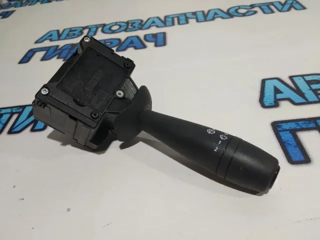 Переключатель стеклоочистителей Renault Logan 2 6001548107.