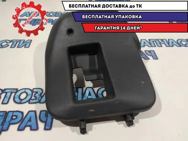 Кожух рулевой колонки нижний Renault Logan 2 484727666R.