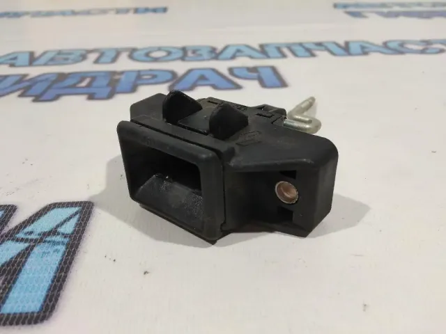 Замок багажника Renault Logan 2 7700838546.