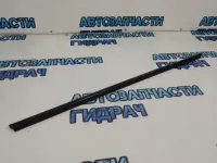 Накладка стекла переднего правого Renault Logan 2 808206884R.