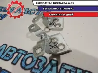 Петли двери задней правой Renault Logan 2.