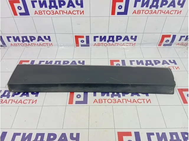 Накладка двери задней правой Renault Arkana 828761923R