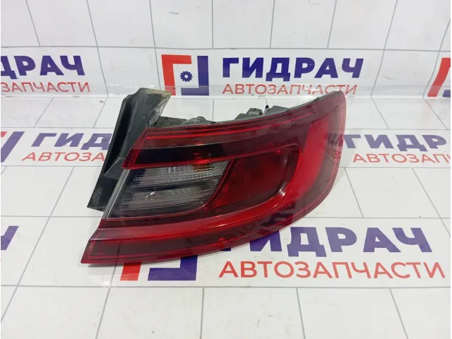 Фонарь задний наружный правый Renault Arkana 265505379R