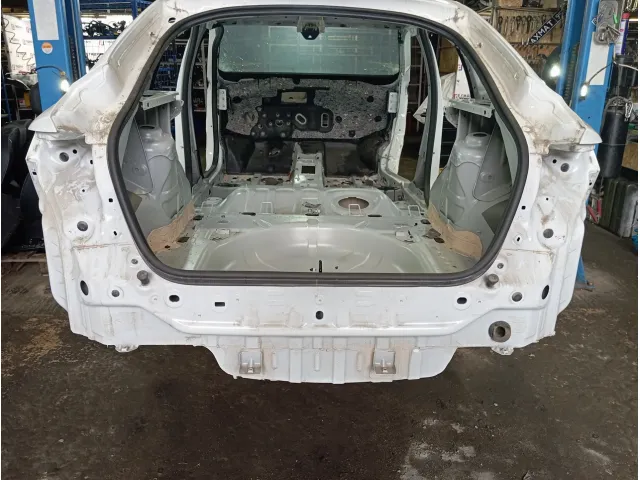 Панель задняя Renault Arkana