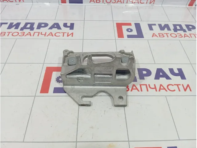 Кронштейн КПП левый Renault Arkana 112220744R