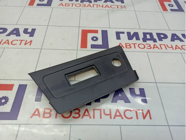 Накладка центральной консоли Renault Arkana 682644120R