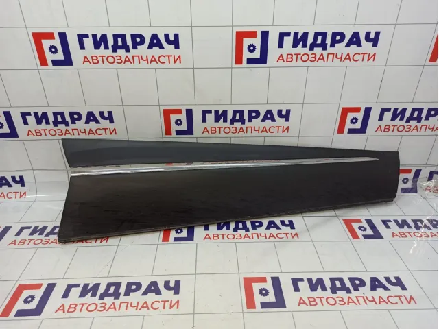 Накладка двери передней правой Renault Kaptur 808204078R