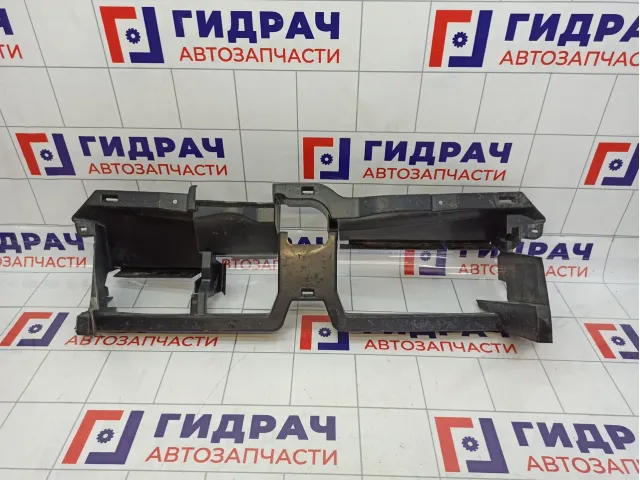 Направляющая переднего бампера Renault Kaptur 628105231R