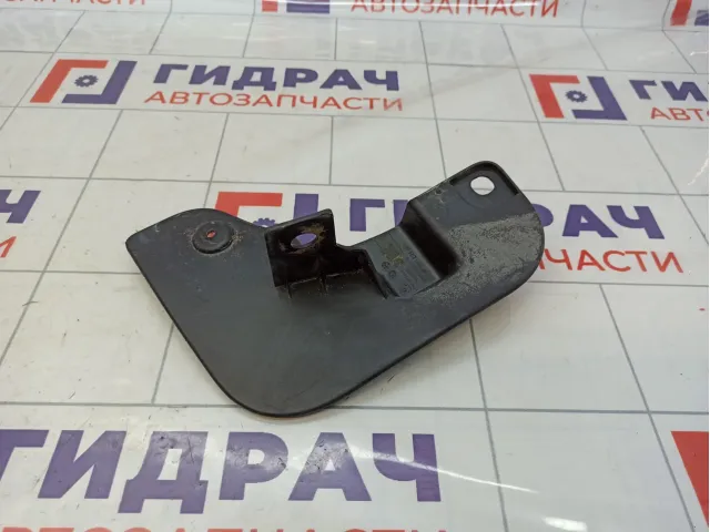 Брызговик передний левый Renault Kaptur 638532807R