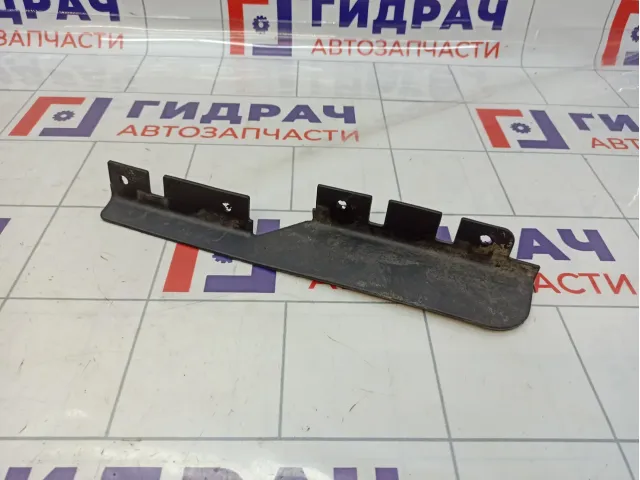 Воздуховод радиатора левый Renault Kaptur 622576545R